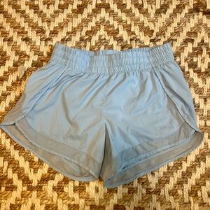Athleta Women’s XS, 4 inch Mesh Racer Run Shorts.